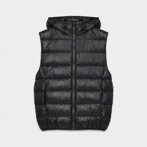 Aritzia Black Quilted Puffer Vest with Hood